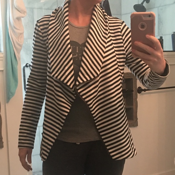 NWOT striped jacket - Picture 4 of 6